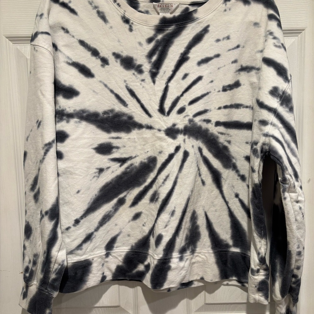 Danskin Black and White Chromatic Tie-Die Crewneck